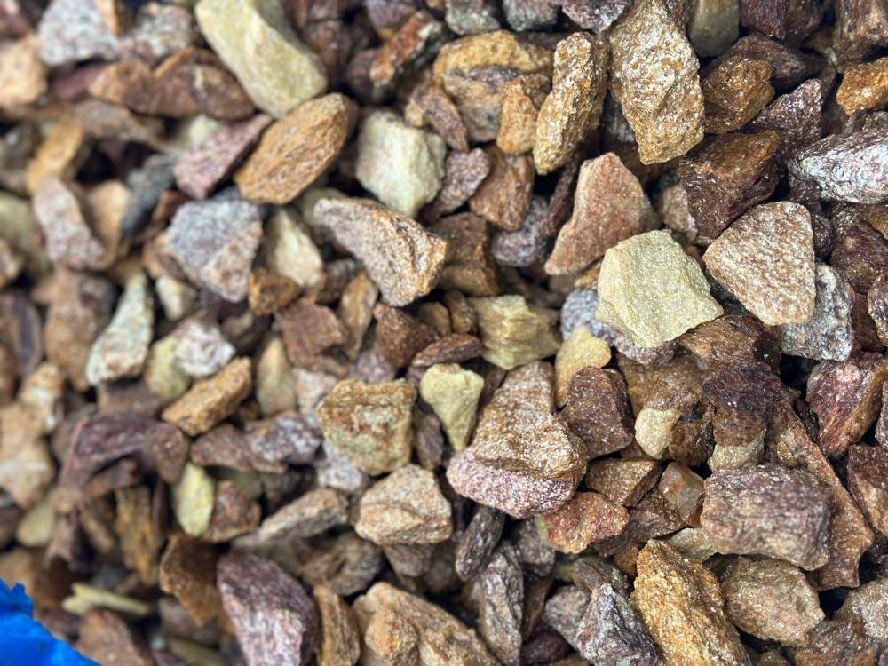 Златолит персиковый декоративная каменная крошка купить в Чайковском