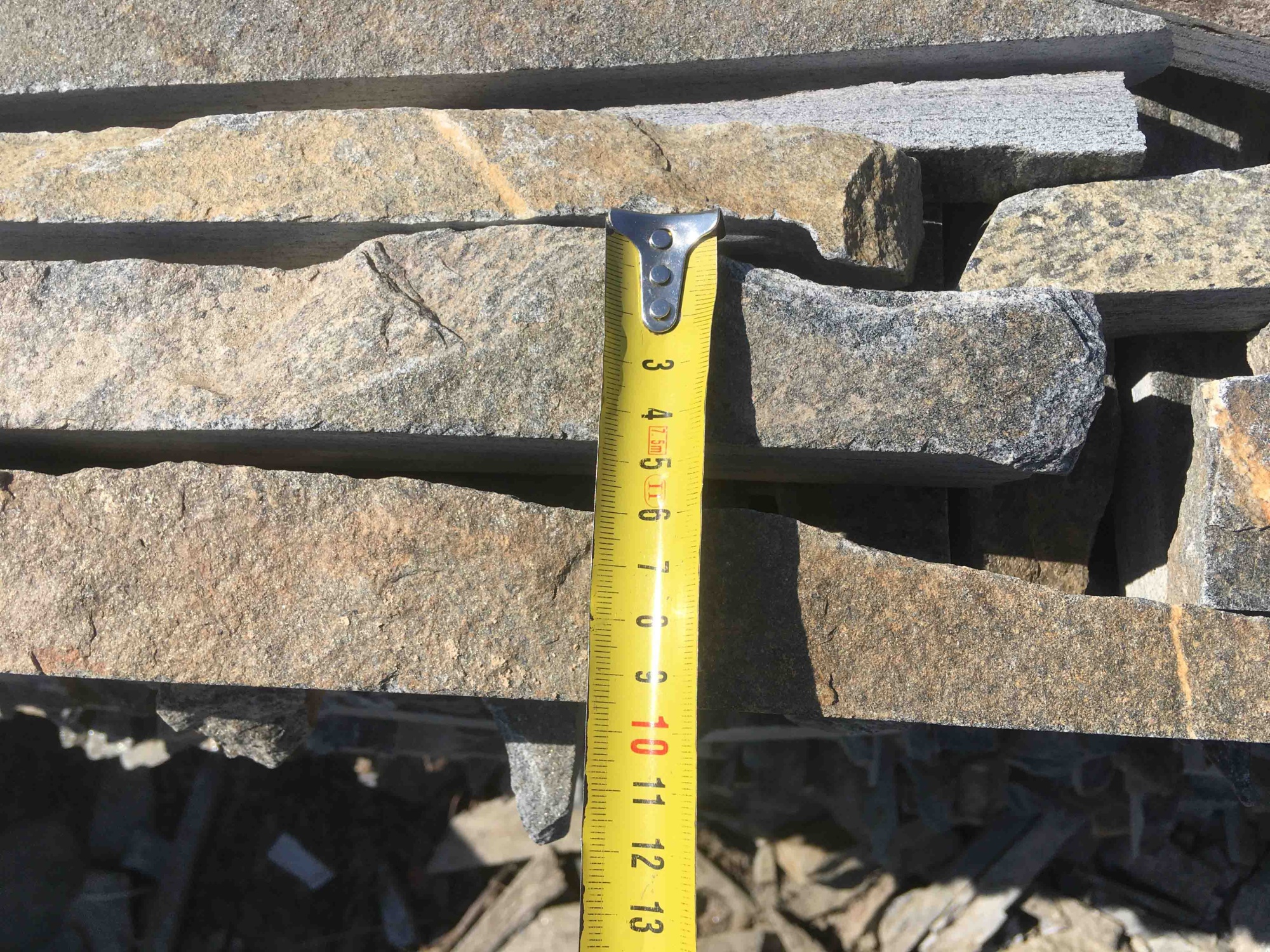 Горбушка златолит мультиколор для облицовки купить в Чайковском