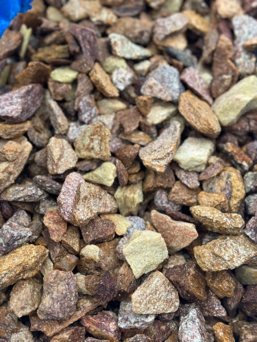 Златолит персиковый декоративная каменная крошка купить в Чайковском