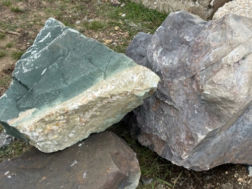 Камни для ландшафтного дизайна зелёные 10-60 килограмм купить в Чайковском