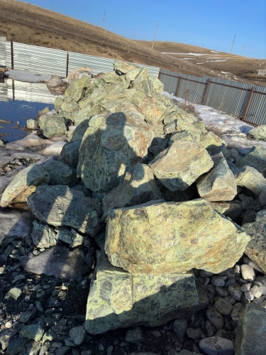 Камни для ландшафтного дизайна зелёные 10-60 килограмм купить в Чайковском