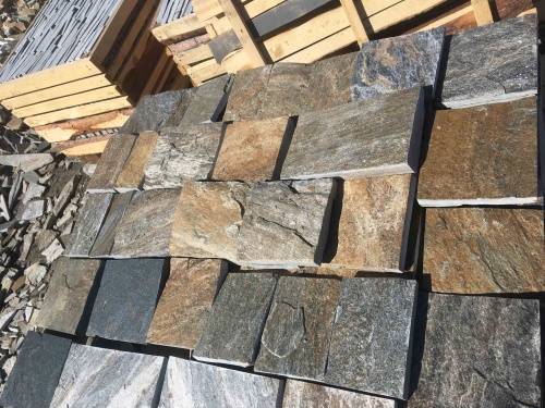 Плитка пилёная златолит Уральский для цоколя, отмостки купить в Чайковском