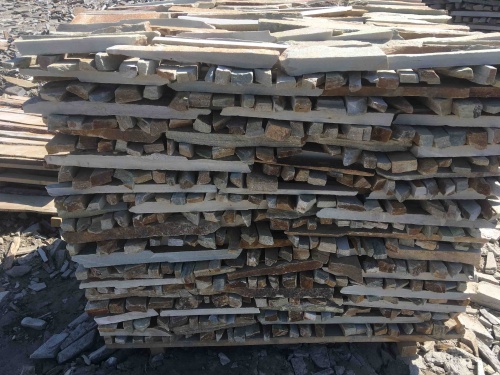 Горбушка златолит золотистый для облицовки купить в Чайковском