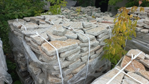 Гранитный плитняк галтованный для мощения купить в Чайковском