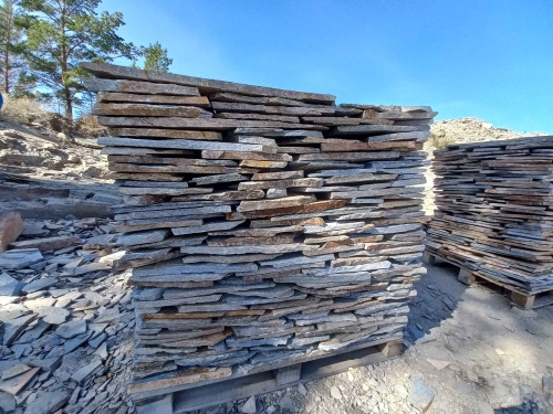 Плитняк златолит серебристый для фасада купить в Чайковском