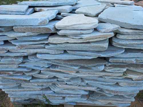 Плитняк златолит зелёный галтованный для цоколя купить в Чайковском