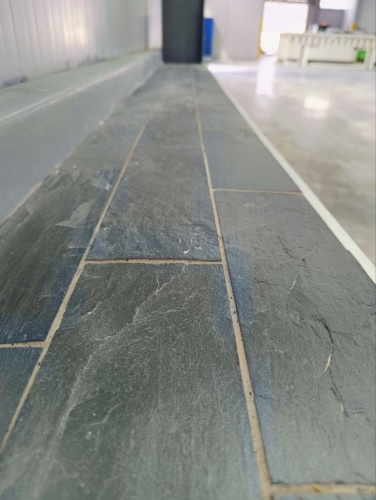 Плитка чёрная из натурального камня фасадная 30 см * 5 см, толщина 7 мм -30 мм купить в Чайковском